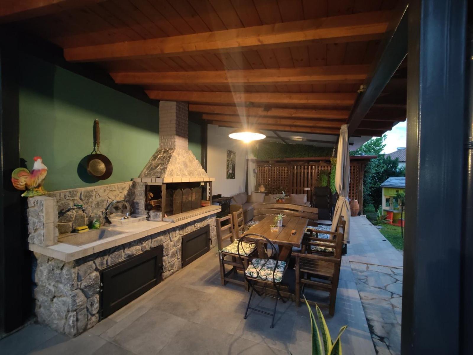 Vintage Lux Homes Nea Vrasna Exterior photo